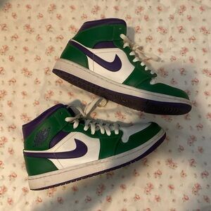 Nike Air Jordan 1 Mid
"Incredible Hulk"